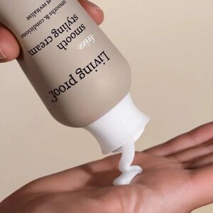 2/$20 travel minis - Living Proof Frizz Styling Cream & Prime Style Extender